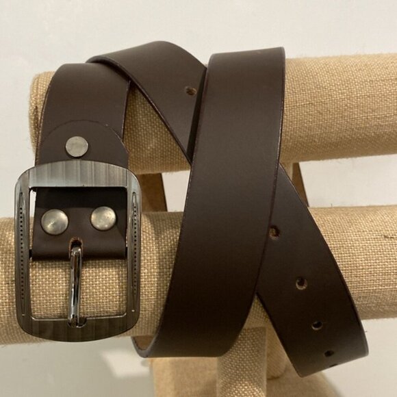 Brown Leather Belt with Silver Buckle Brand New Size 42 Casual & Versatile - Picture 5 of 11